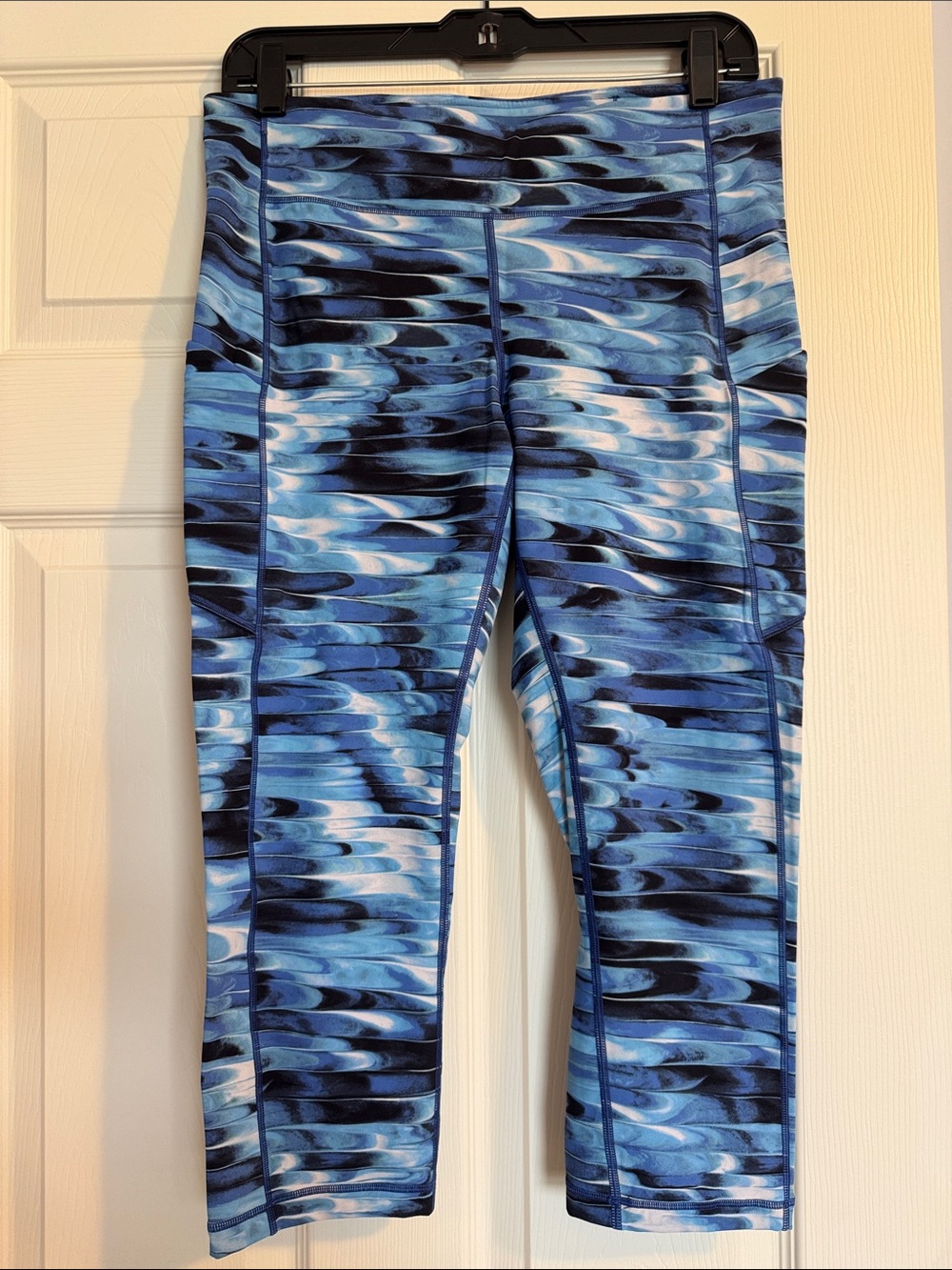 lululemon athletica Blue & Black Patterned Capri Leggings